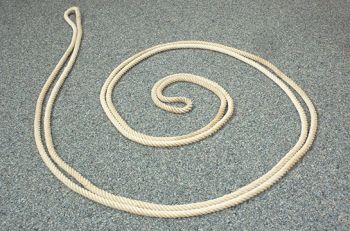 Tau in Form einer Spirale gelegt